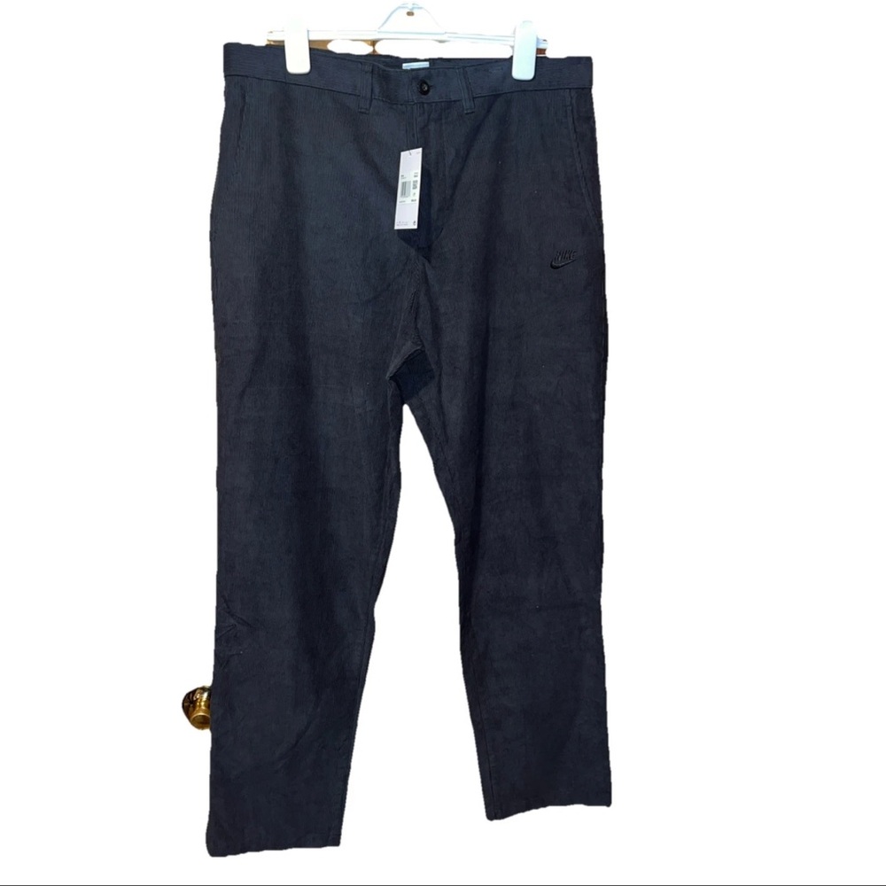 Nike Men’s FZ0786-010 Men’s 36 x 32 Black Corduroy Chinos SR $95 Embroid Swoosh